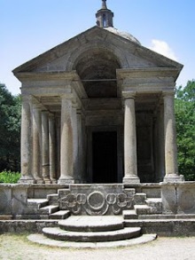 bomarzo-temple
